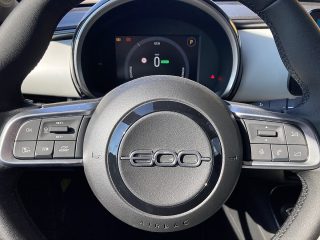 Fiat 600 Elektro 54 kWh La Prima