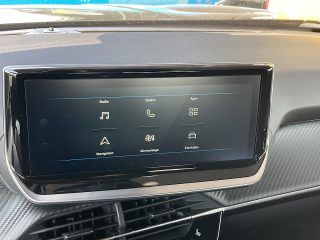 Peugeot 2008 PureTech 100 S&S Style 6-Gang-Manuell