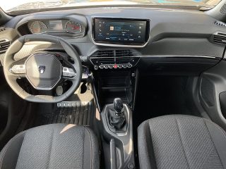 Peugeot 2008 PureTech 100 S&S Style 6-Gang-Manuell