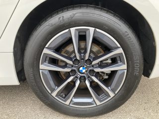 BMW 218d Active Tourer Aut.!M-SPORT,NAVI,LED,KAMERA,PANO!