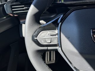 Peugeot 308 Hybrid 145 e-DSC6 GT-32%!MATRIXLED,NAVI,KAMERA,FOCAL,PANORAMA!