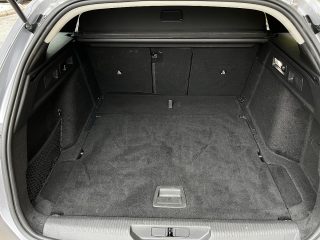 Peugeot 308 SW Hybrid 145 e-DSC6 Allure!NAVI,KAMERA,LED,TOP!