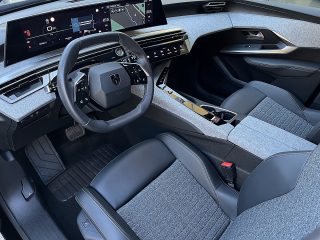 Peugeot 5008 mHEV 145 e-DCS6 Allure Aut.!TOP ANGEBOT!