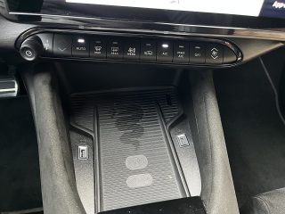 Alfa Romeo Junior Ibrida Speciale 1.2 MHEV e-DCT6!NAVI,PANORAMA,LED,KAMERA,TOP!