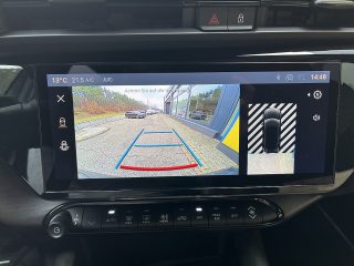 Alfa Romeo Junior Ibrida Speciale 1.2 MHEV e-DCT6!NAVI,PANORAMA,LED,KAMERA,TOP!