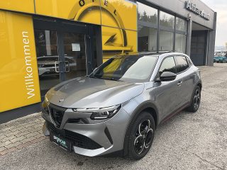 Alfa Romeo Junior Ibrida Speciale 1.2 MHEV e-DCT6!NAVI,PANORAMA,LED,KAMERA,TOP!