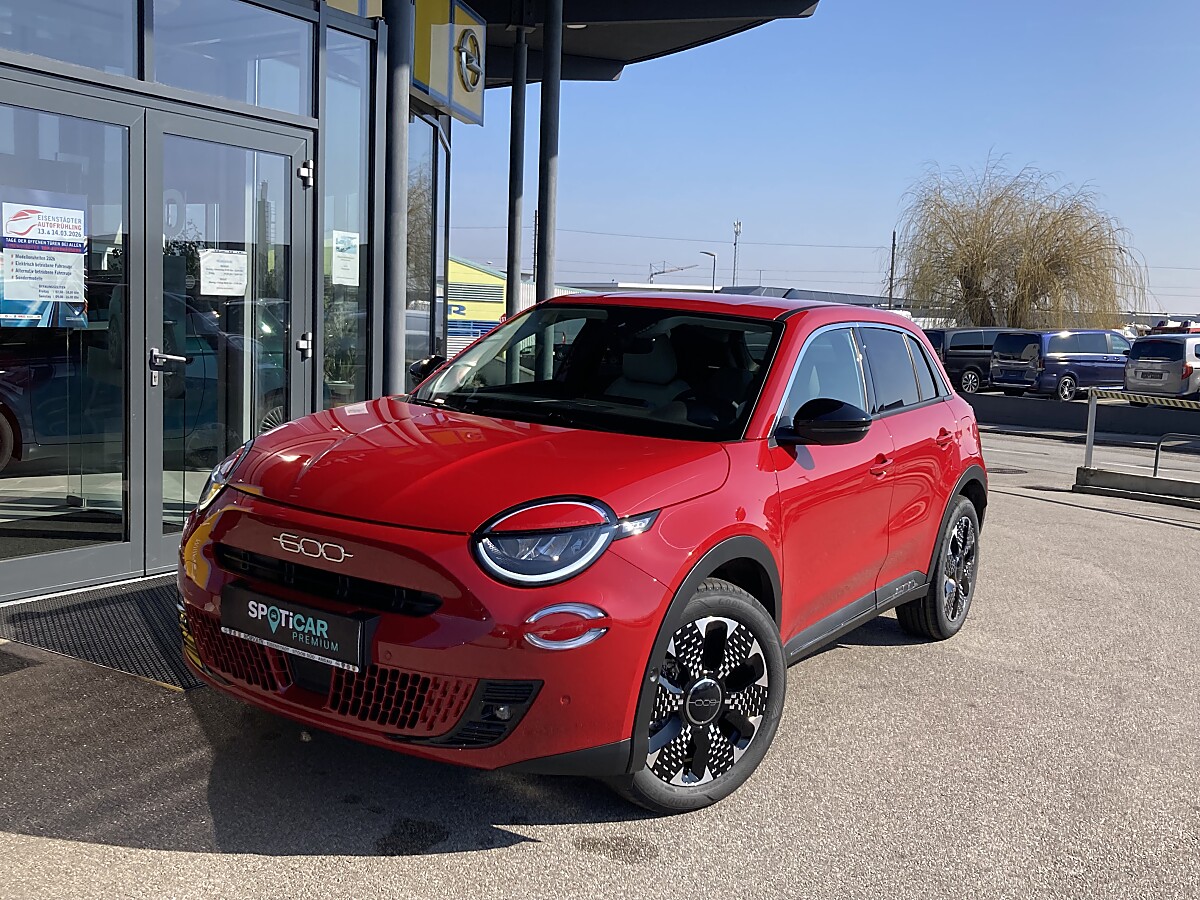 Fiat 600 Elektro 54 kWh La Prima