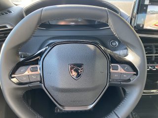 Peugeot 2008 PureTech 100 Allure 6-Gang-Manuell!TOP ANGEBOT!