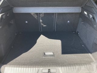 Peugeot 3008 Hybrid 145 e-DCS6 GT!MATRIXLED,PANO,KAMERA,NAVI,VOLL!