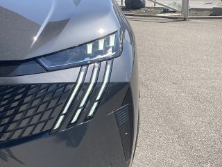 Peugeot 3008 Hybrid 145 e-DCS6 GT!MATRIXLED,PANO,KAMERA,NAVI,VOLL!