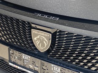 Peugeot 3008 Hybrid 145 e-DCS6 GT!MATRIXLED,PANO,KAMERA,NAVI,VOLL!