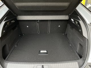 Peugeot 3008 Hybrid 145 E-DCS6 Allure Aut.!NAVI,360°KAMERA,LED,ACC,TOP!