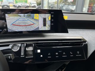 Peugeot 3008 Hybrid 145 E-DCS6 Allure Aut.!NAVI,360°KAMERA,LED,ACC,TOP!