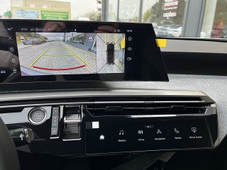 Peugeot 3008 Hybrid 145 E-DCS6 Allure Aut.!NAVI,360°KAMERA,LED,ACC,TOP!