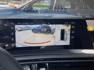 Peugeot 3008 Hybrid 145 E-DCS6 Allure Aut.!NAVI,360°KAMERA,LED,ACC,TOP!