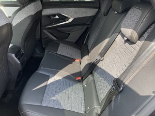 Peugeot 3008 Hybrid 145 E-DCS6 Allure Aut.!NAVI,360°KAMERA,LED,ACC,TOP!