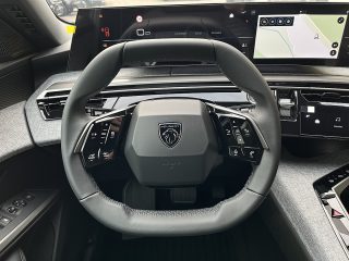 Peugeot 3008 Hybrid 145 E-DCS6 Allure Aut.!NAVI,360°KAMERA,LED,ACC,TOP!