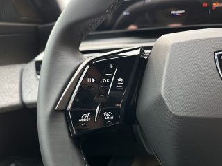 Peugeot 3008 Hybrid 145 E-DCS6 Allure Aut.!NAVI,360°KAMERA,LED,ACC,TOP!