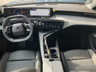 Peugeot 5008 mHEV 145 e-DCS6 Allure Aut.!NAVI,ACC,KAMERA360°!TOP AKTION!