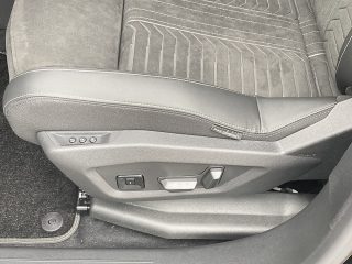 Peugeot 5008 PHEV 195 e-DCS7 Aut.!MATRIXLED,PANO,AHV,MASSAGE!TOP!