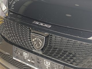 Peugeot 5008 PHEV 195 e-DCS7 Aut.!MATRIXLED,PANO,AHV,MASSAGE!TOP!