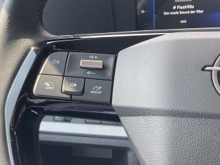 Opel Zafira 2,2 Diesel XL GS Aut.!VOLLAUSSTATTUNG,AHV,WEBASTO,PANO,NAVI,LED!