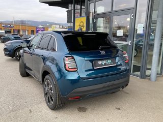 Fiat 600 Hybrid mHEV 110 6-Gang eDCT La Prima