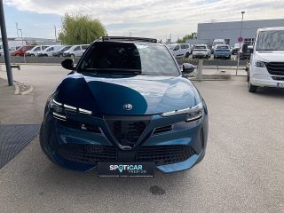 Alfa Romeo Junior Ibrida Speciale 1.2 MHEV e-DCT6!NAVI,PANORAMA,LED,KAMERA,TOP!
