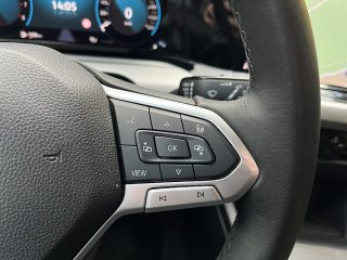 VW Golf Life 1,0 TSI!ACC,NAVI,KAMERA,MASSAGE,LED!