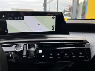 Peugeot 3008 Hybrid 145 E-DCS6 Allure Aut.!NAVI,360°KAMERA,LED,ACC,TOP!