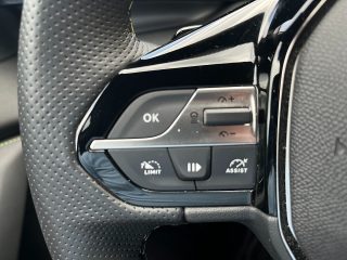 Peugeot 308 SW BlueHDi 130 EAT8 GT!MATRIXLED,NAVI,KAMERA,FOCAL,PANORAMA!