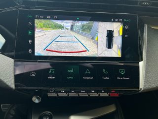 Peugeot 308 SW BlueHDi 130 EAT8 GT!MATRIXLED,NAVI,KAMERA,FOCAL,PANORAMA!