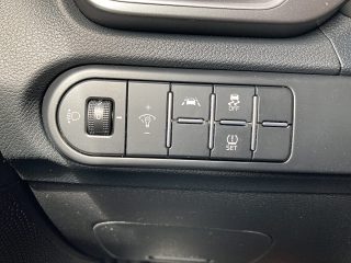 KIA Xceed 1,6 CRDI SCR Silber