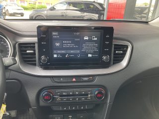 KIA Xceed 1,6 CRDI SCR Silber