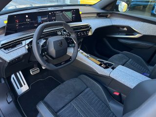 Peugeot 5008 mHEV 145 e-DCS6 GT Aut.!ACC,PANO,MATRIX,KAMERA,MASSAGE!VOLL!