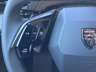 Peugeot 3008 Hybrid 145 E-DCS6 Allure Aut.!NAVI,360°KAMERA,LED,ACC,TOP!