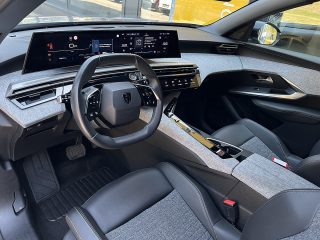 Peugeot 3008 Hybrid 145 E-DCS6 Allure Aut.