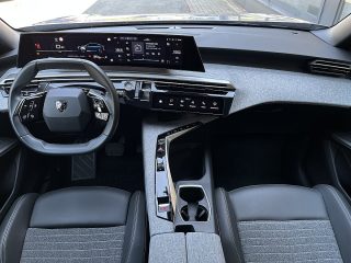Peugeot 3008 Hybrid 145 E-DCS6 Allure Aut.