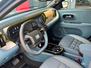 Fiat Grande Panda Hybrid mHEV 110 6-Gang eDCT La Prima