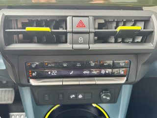 Fiat Grande Panda Hybrid mHEV 110 6-Gang eDCT La Prima
