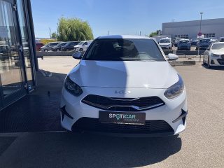 KIA ceed 1,6 CRDi 48V Silber