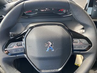 Peugeot 2008 PureTech 100 S&S Active Pack 6-Gang-Manuell