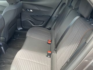 Peugeot 2008 PureTech 100 S&S Active Pack 6-Gang-Manuell
