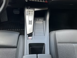 Peugeot 308 SW Hybrid 145 e-DSC6 Allure!NAVI,KAMERA,LED,TOP!