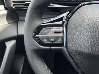 Peugeot 308 SW Hybrid 145 e-DSC6 Allure!NAVI,KAMERA,LED,TOP!