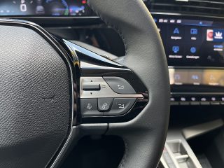 Peugeot 308 SW Hybrid 145 e-DSC6 Allure!NAVI,KAMERA,LED,TOP!