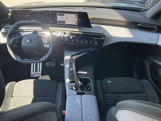 Peugeot 3008 Elektro GT EXCLUSIVE 210 73kWh