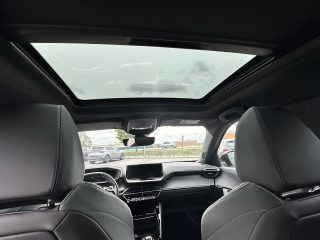 Peugeot 2008 PureTech 130 S&S GT EAT8!ACC,NAVI,PANO,KAMERA!TOP!