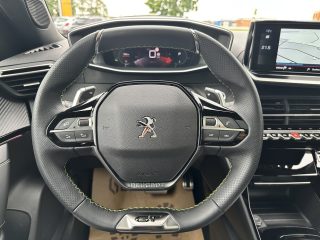 Peugeot 2008 PureTech 130 S&S GT EAT8!ACC,NAVI,PANO,KAMERA!TOP!