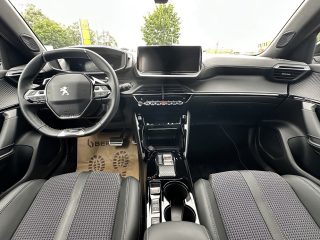 Peugeot 2008 PureTech 130 S&S GT EAT8!ACC,NAVI,PANO,KAMERA!TOP!